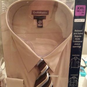 Kohls dress shirt and tie still in the package